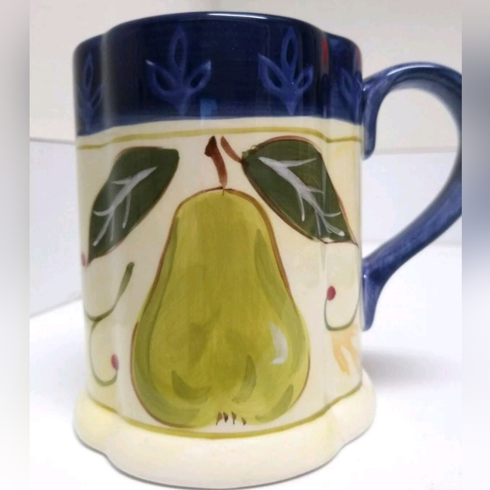Nancy Green Pear Motif Scalloped Design 14 Oz Mug Certified International